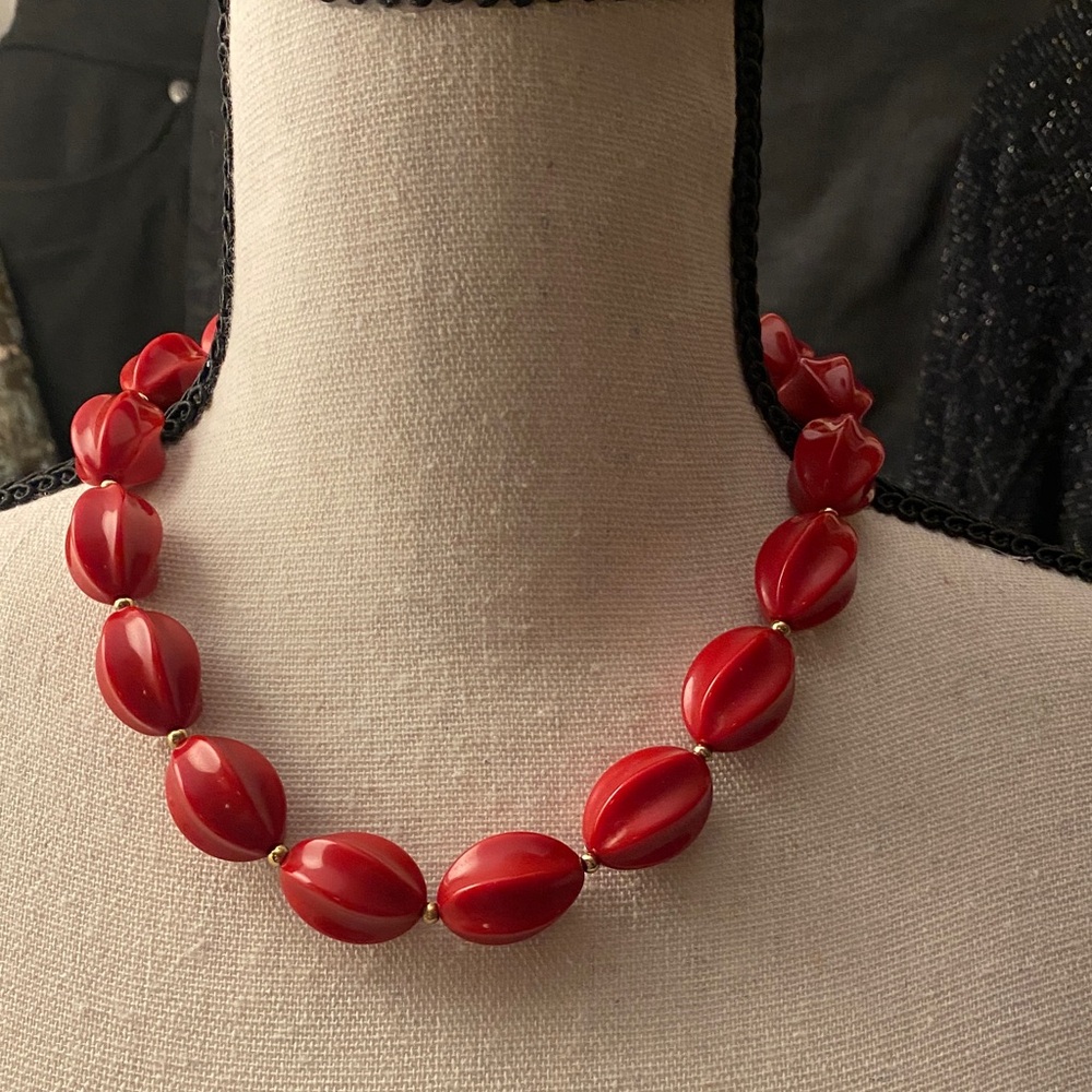 Retro Red Beaded Choker